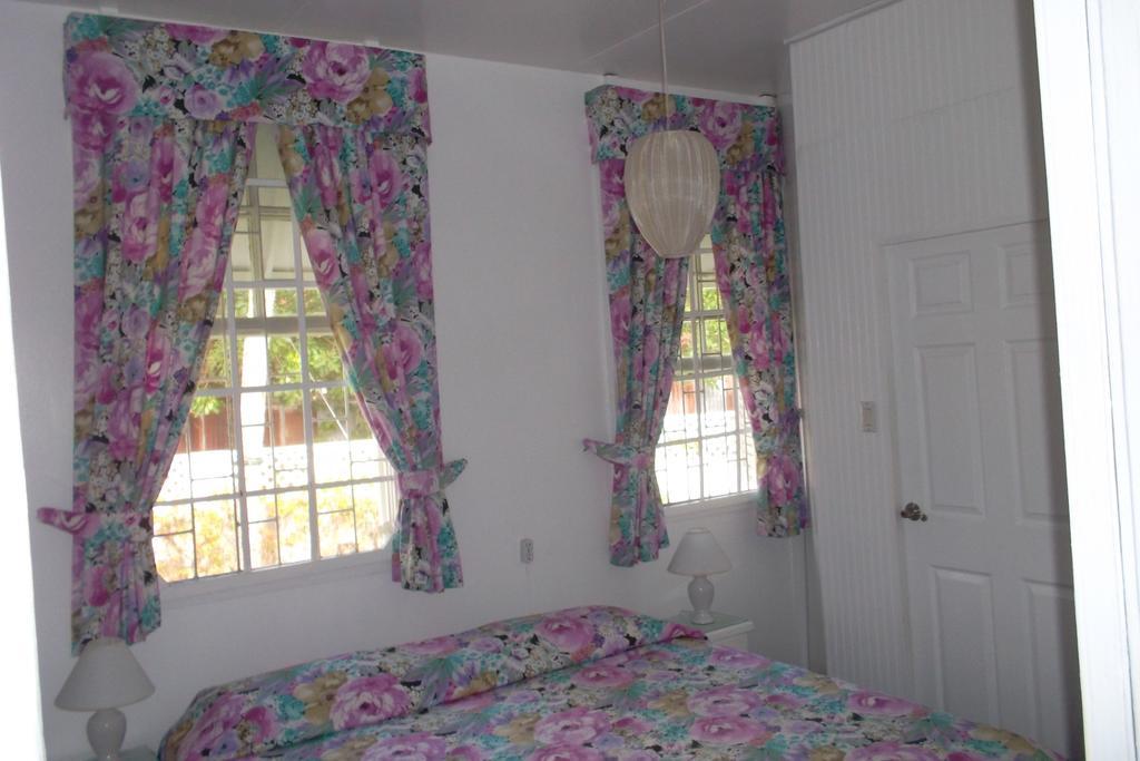 Beach Guest House Cleverdale Bridgetown Ngoại thất bức ảnh